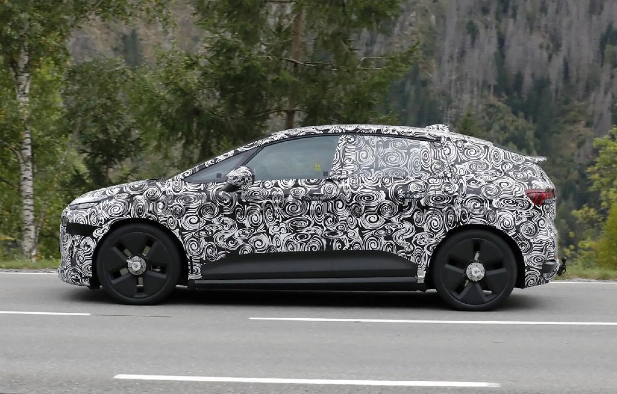 Audi A2 e-tron - Foto spia 01-10-2025 - 13