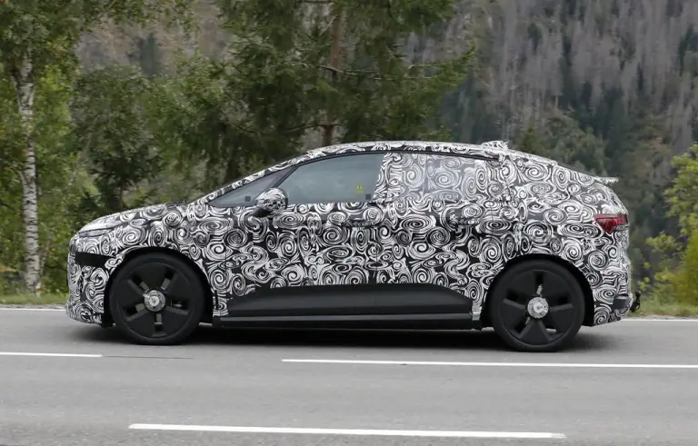 Audi A2 e-tron - Foto spia 01-10-2025 - 13