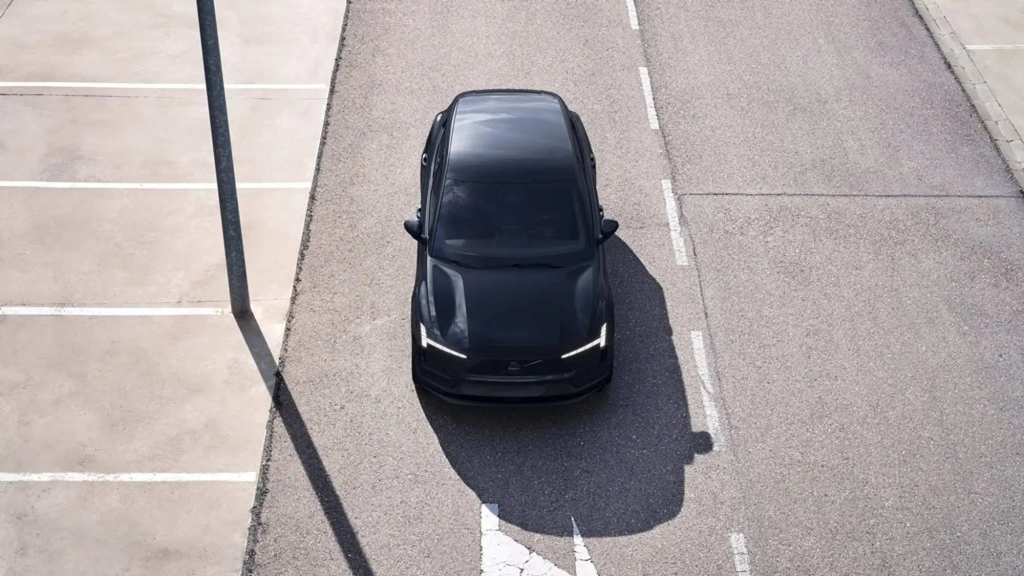 Volvo EX30 Black Edition - 2