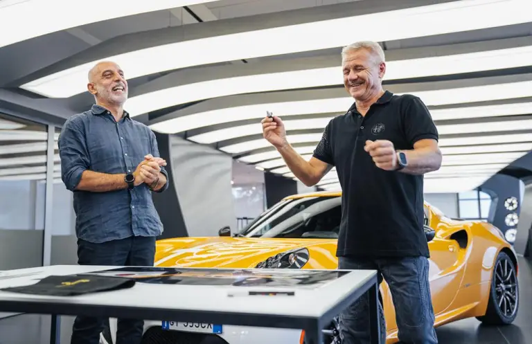 Alfa Romeo 4C Collezione GT Nicola Larini - 13