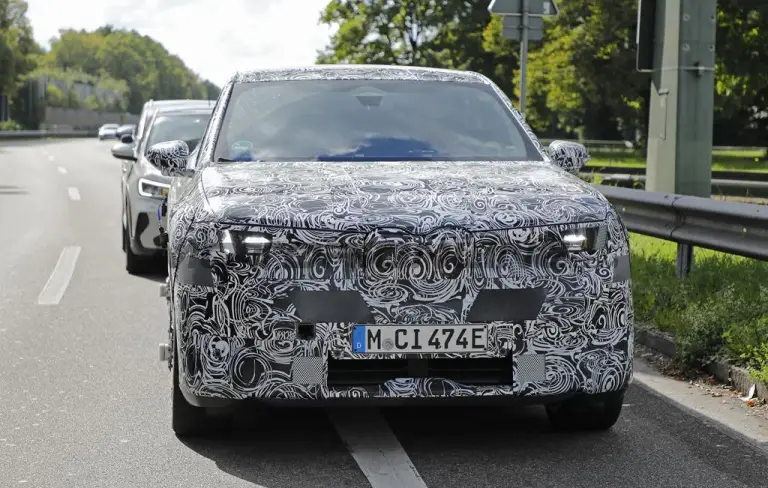 BMW X1 2027 - Foto spia 03-10-2025 - 1