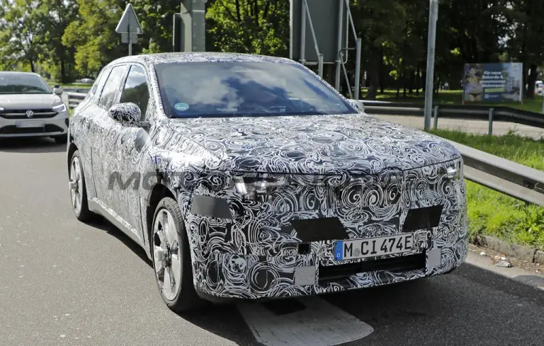 BMW X1 2027 - Foto spia 03-10-2025 - 2