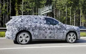 BMW X1 2027 - Foto spia 03-10-2025
