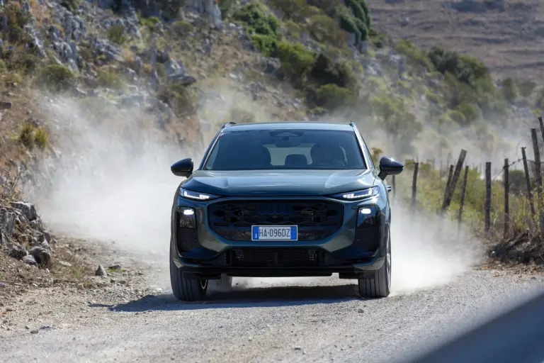 Nuova Audi Q3 2025 - 3