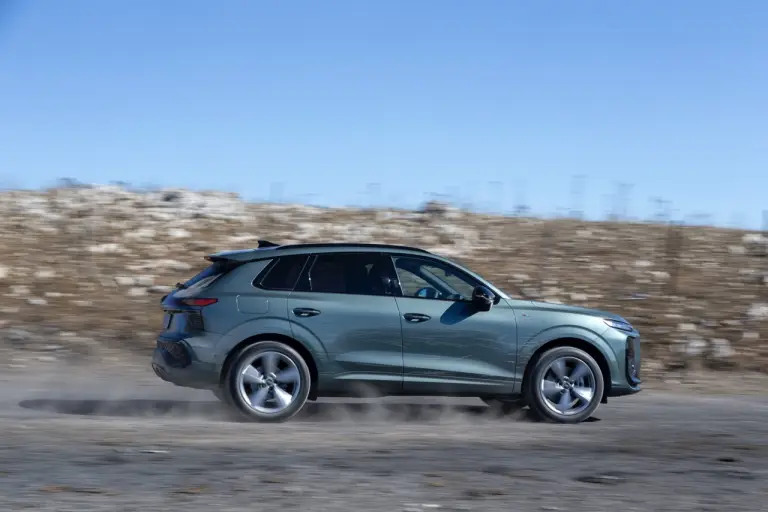 Nuova Audi Q3 2025 - 1