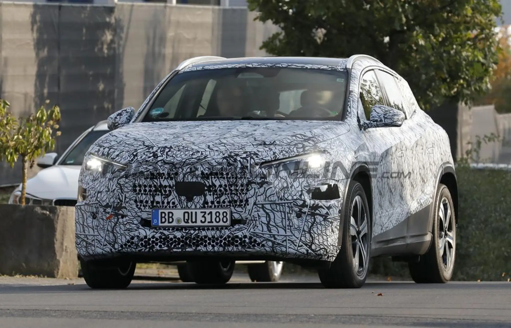 Mercedes GLA 2027 - Foto spia 03-10-2025 - 1