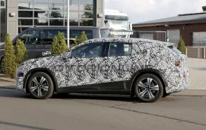 Mercedes GLA 2027 - Foto spia 03-10-2025 - 7