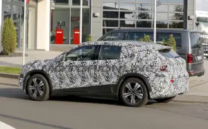 Mercedes GLA 2027 - Foto spia 03-10-2025 - 8