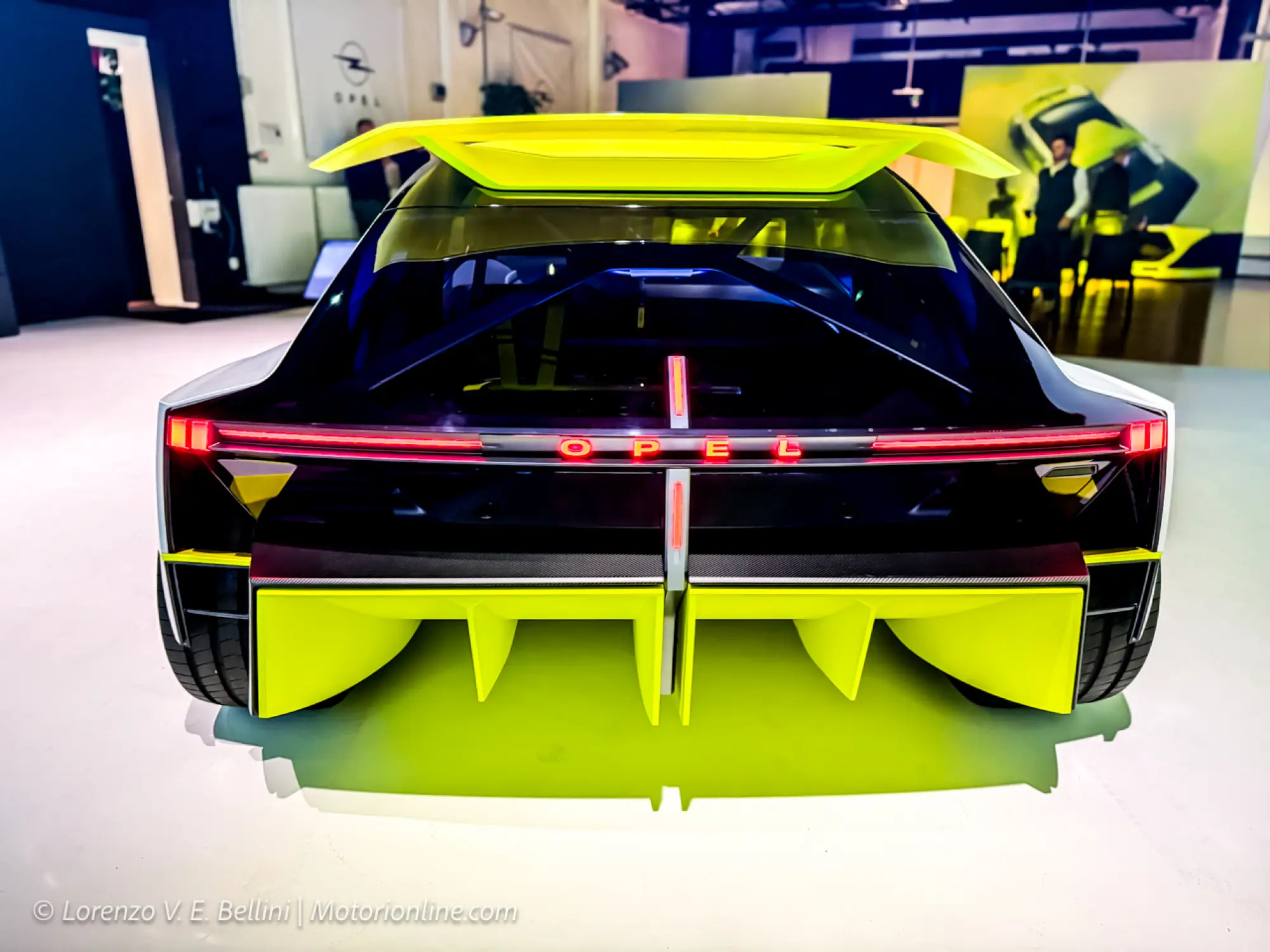 Opel Corsa GSE Vision Gran Turismo in Italia - 10