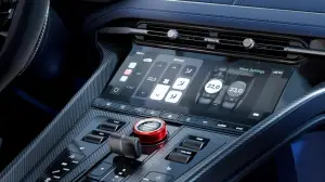 Aston Martin DB12 S - 19