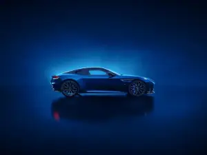 Aston Martin DB12 S - 13