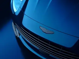 Aston Martin DB12 S - 4