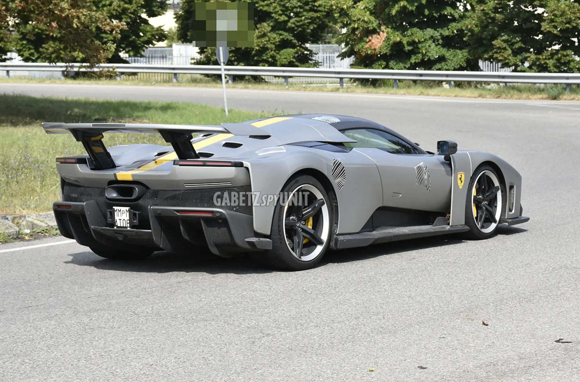 Ferrari F80 - Foto spia 08-10-2025 - 6