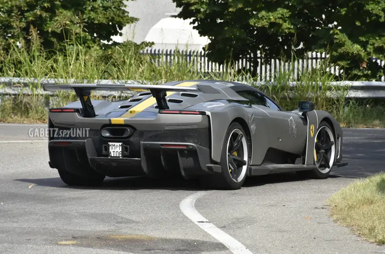 Ferrari F80 - Foto spia 08-10-2025 - 3