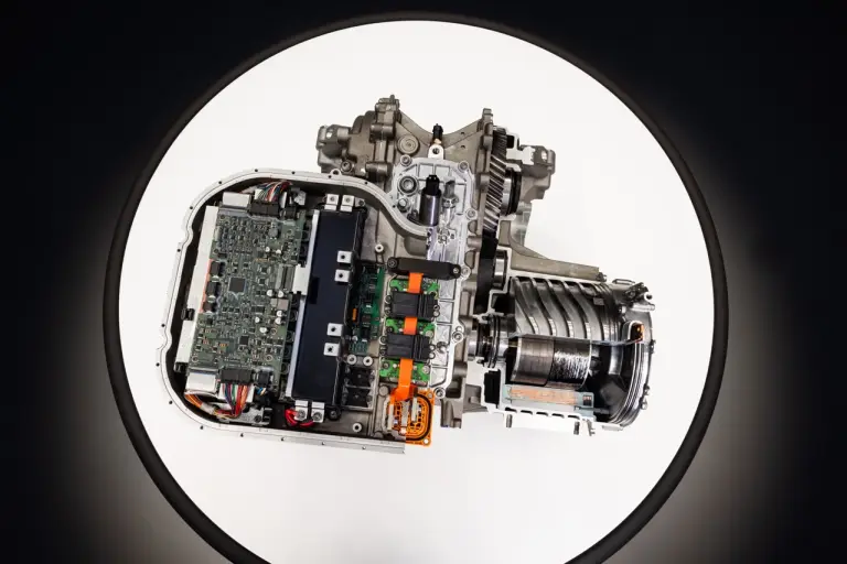 Ferrari elettrica - Motore e componenti - 15