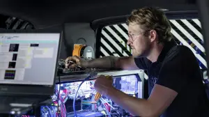 Mercedes ELF 2025