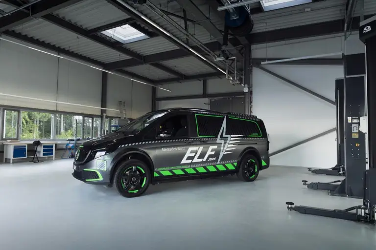 Mercedes ELF 2025 - 42