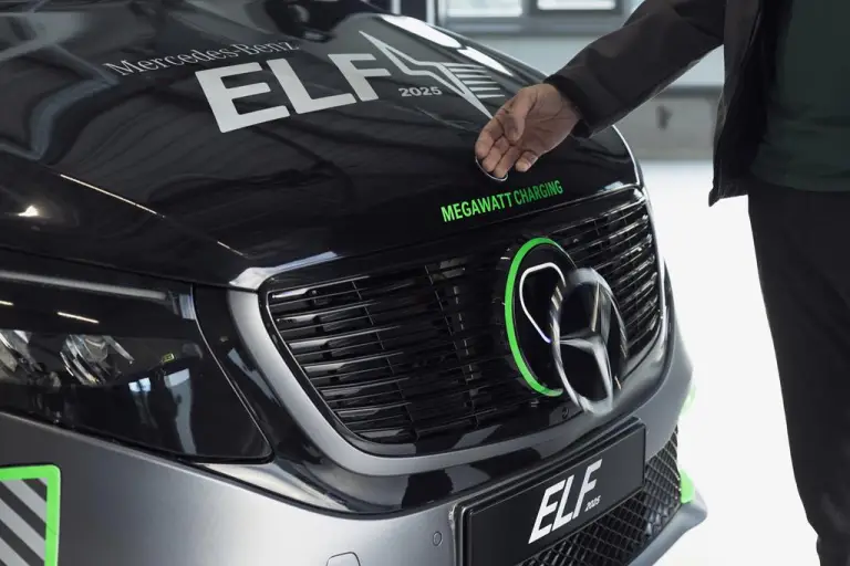 Mercedes ELF 2025 - 41