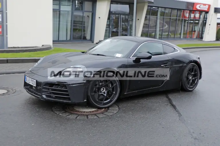 Porsche Cayman - Foto spia 17-10-2025 - 3