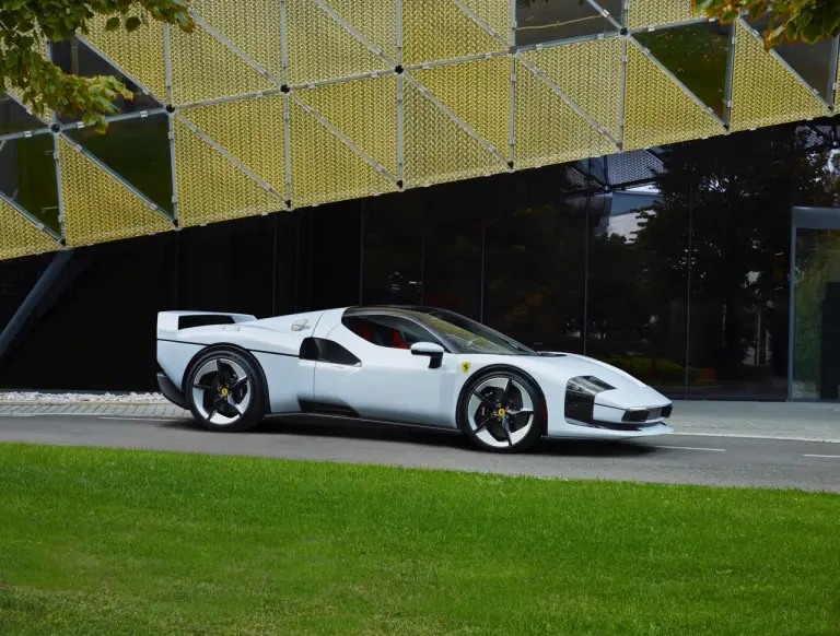 Ferrari SC40 - Foto ufficiali - 3