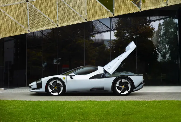 Ferrari SC40 - Foto ufficiali - 6