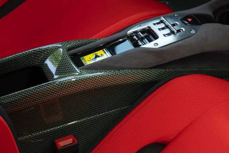 Ferrari SC40 - Foto ufficiali - 13