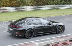 Porsche Panamera Turbo GT 2027 - Foto spia 20-10-2025