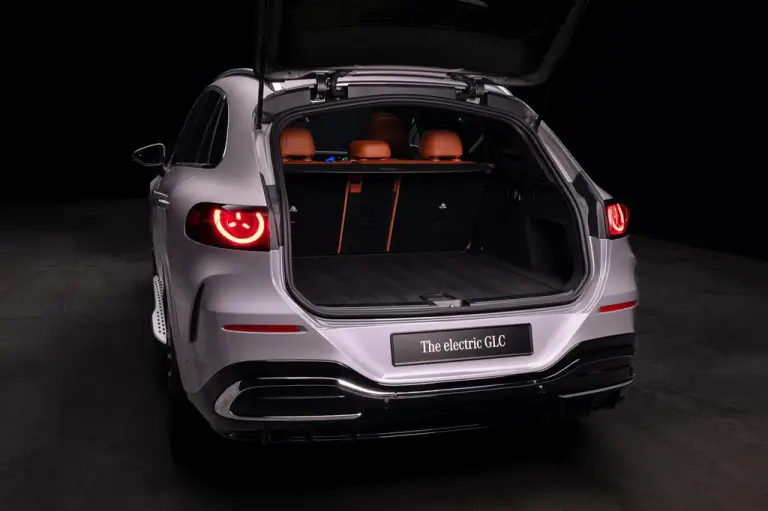 Mercedes GLC elettrica - 17