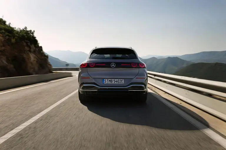 Mercedes GLC elettrica - 25