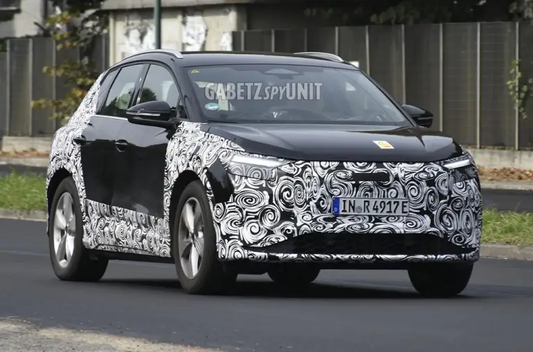 Audi Q4 e-tron 2026 - Foto spia 27-10-2025 - 1