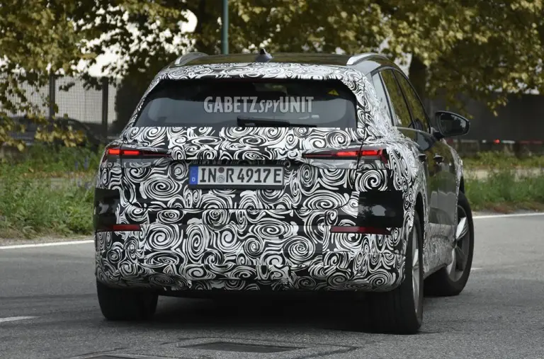 Audi Q4 e-tron 2026 - Foto spia 27-10-2025 - 10