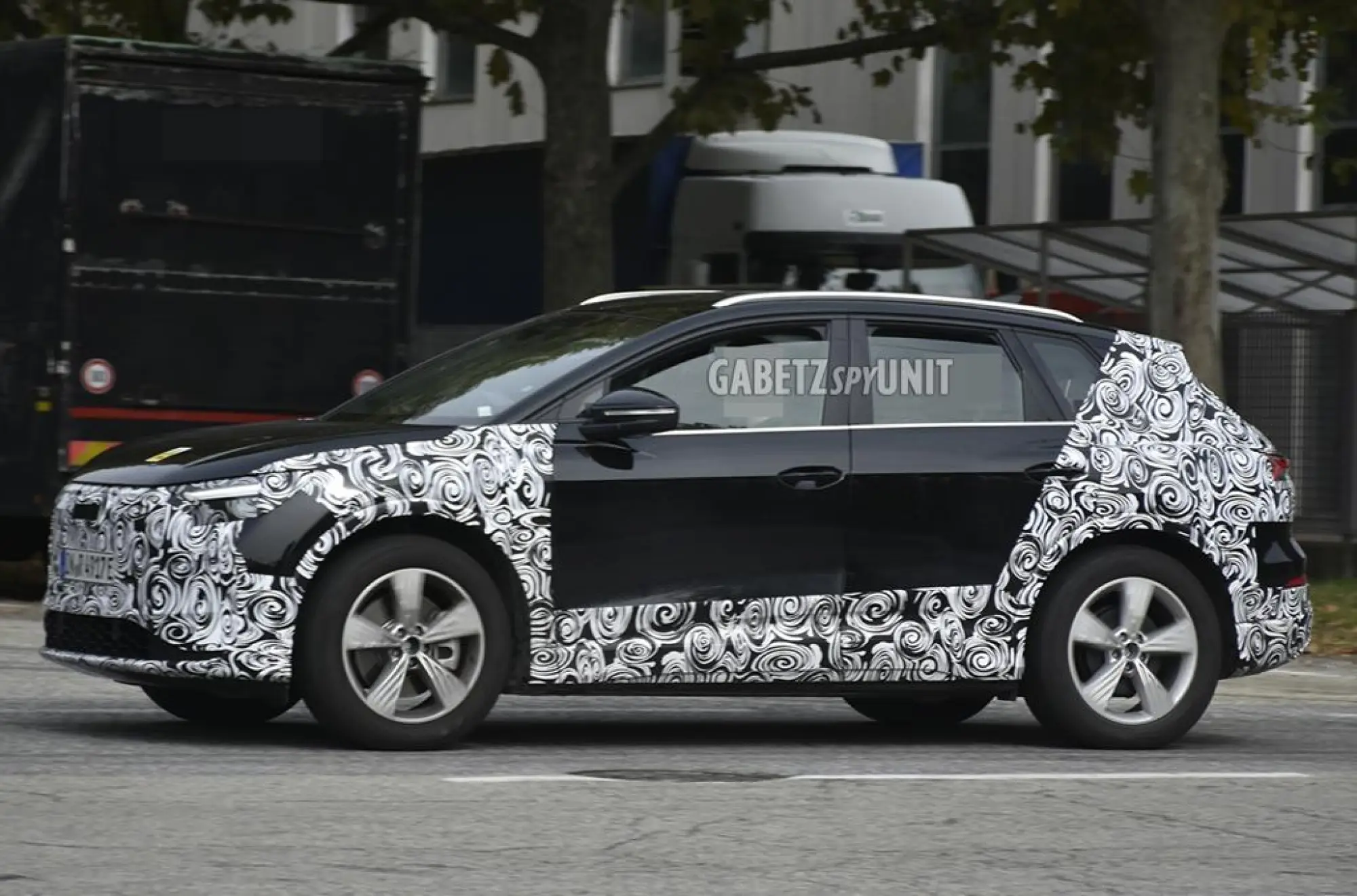 Audi Q4 e-tron 2026 - Foto spia 27-10-2025 - 6