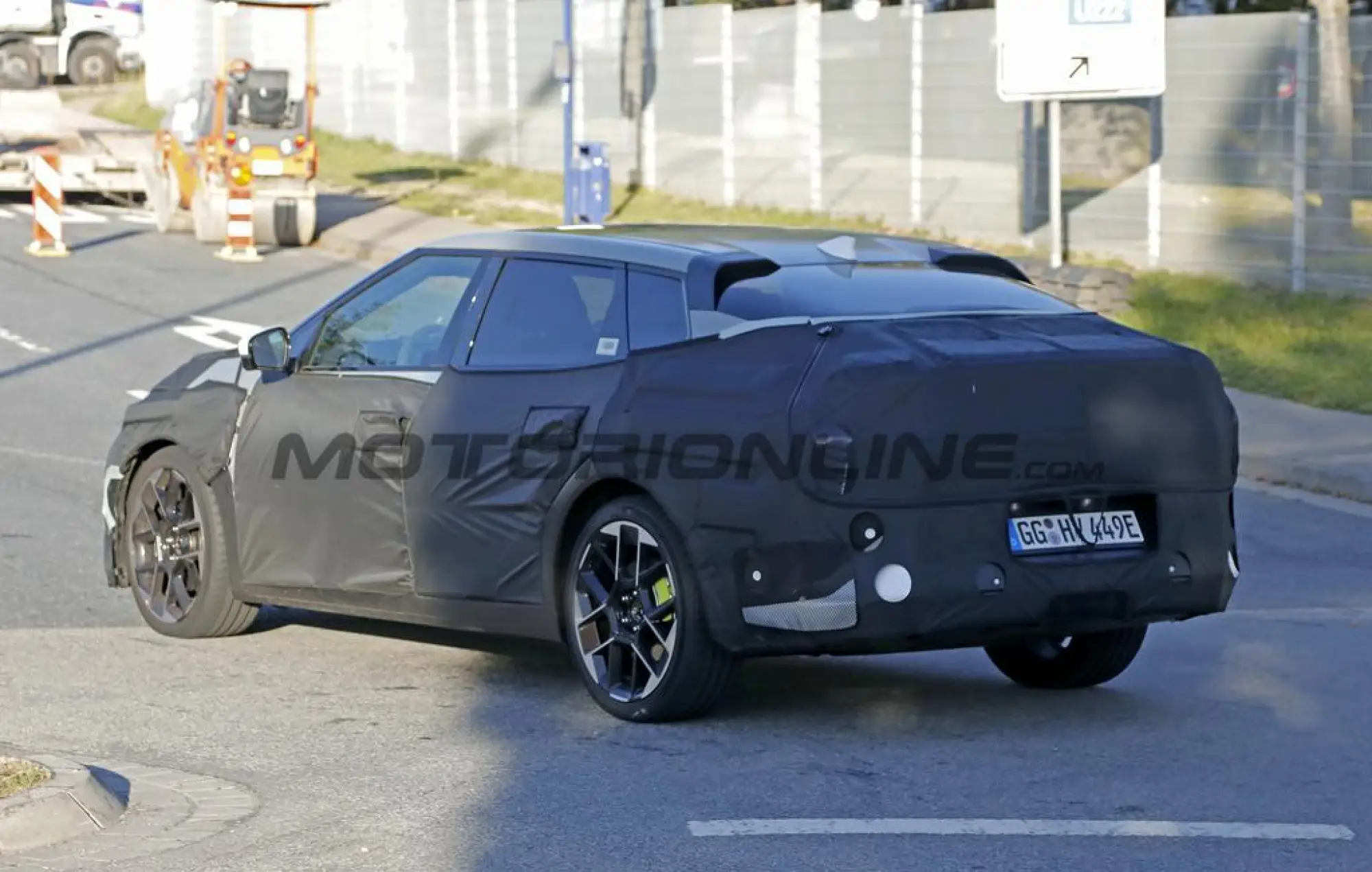 Kia EV4 GT - Foto spia 29-10-2025 - 8