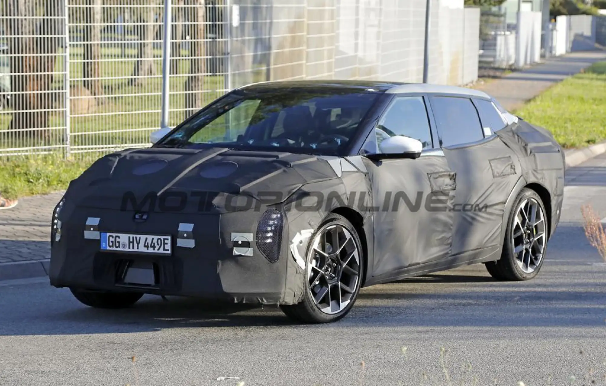 Kia EV4 GT - Foto spia 29-10-2025 - 2