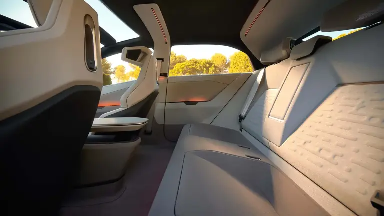 Toyota Corolla Concept 2025 - 10