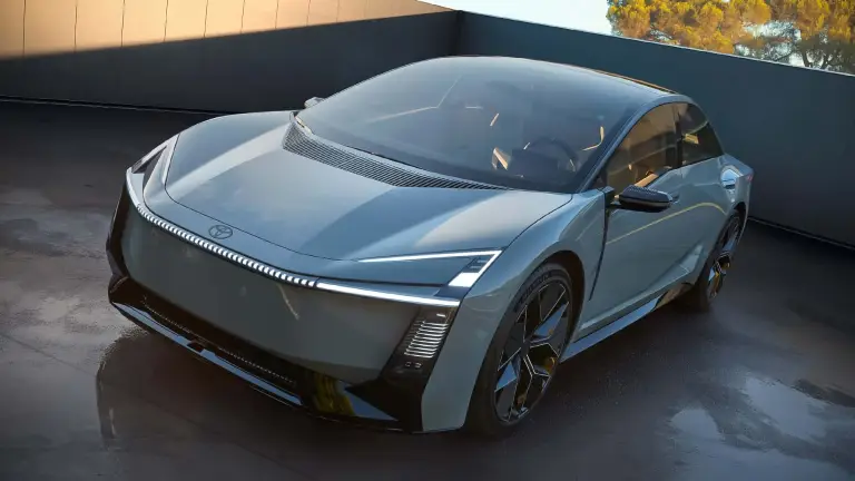 Toyota Corolla Concept 2025 - 17