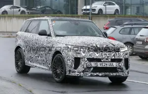 Range Rover Sport SV 2027 - Foto spia 30-10-2025