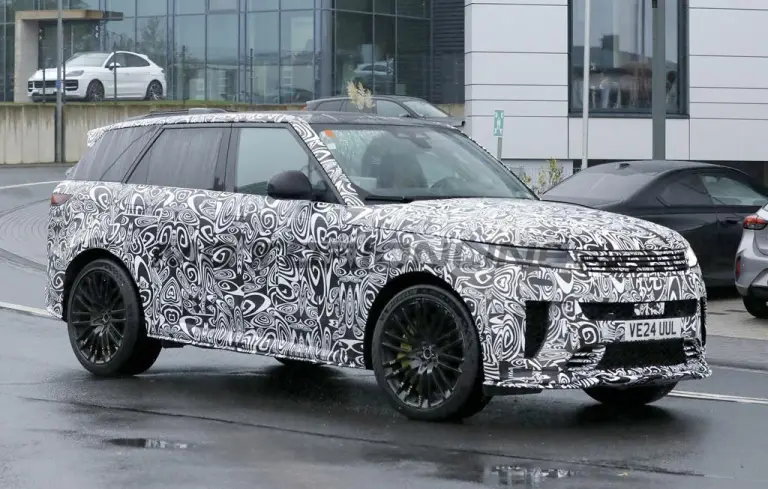 Range Rover Sport SV 2027 - Foto spia 30-10-2025 - 8