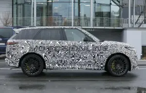 Range Rover Sport SV 2027 - Foto spia 30-10-2025