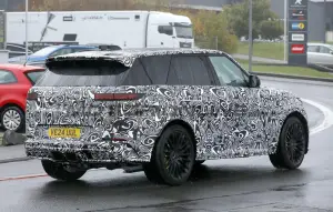 Range Rover Sport SV 2027 - Foto spia 30-10-2025