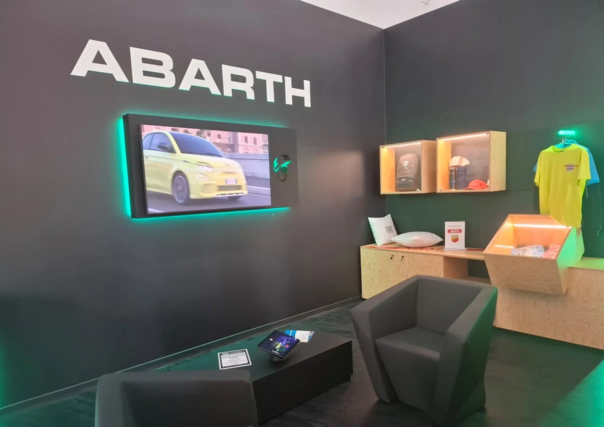 Display Samsung - Concessionari Stellantis - 3