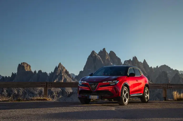 Alfa Romeo Junior edizione Milano Cortina 2026 - 10