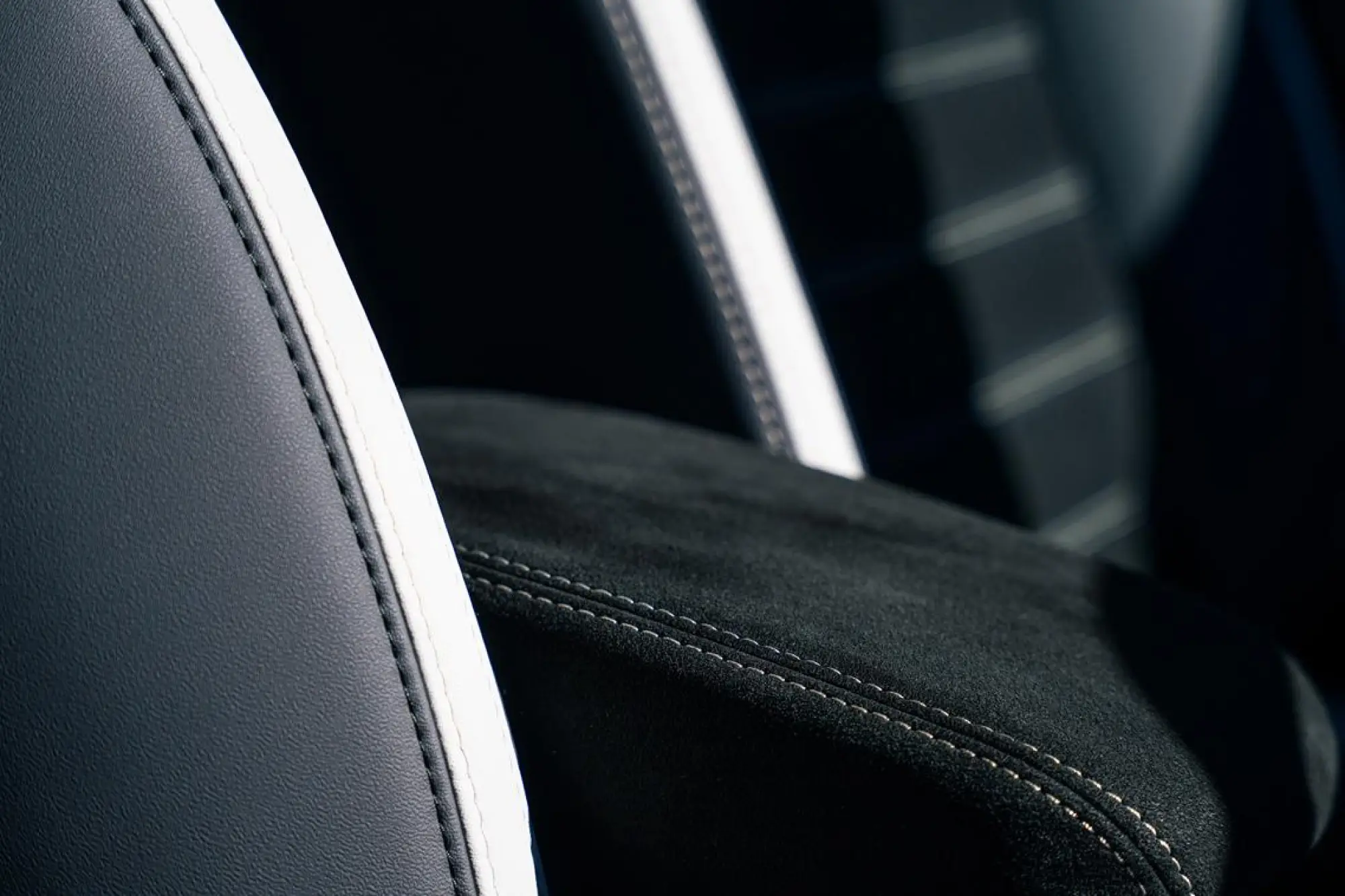 Alfa Romeo Junior edizione Milano Cortina 2026 - 25