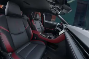 Lexus LBX Vibrant Edition