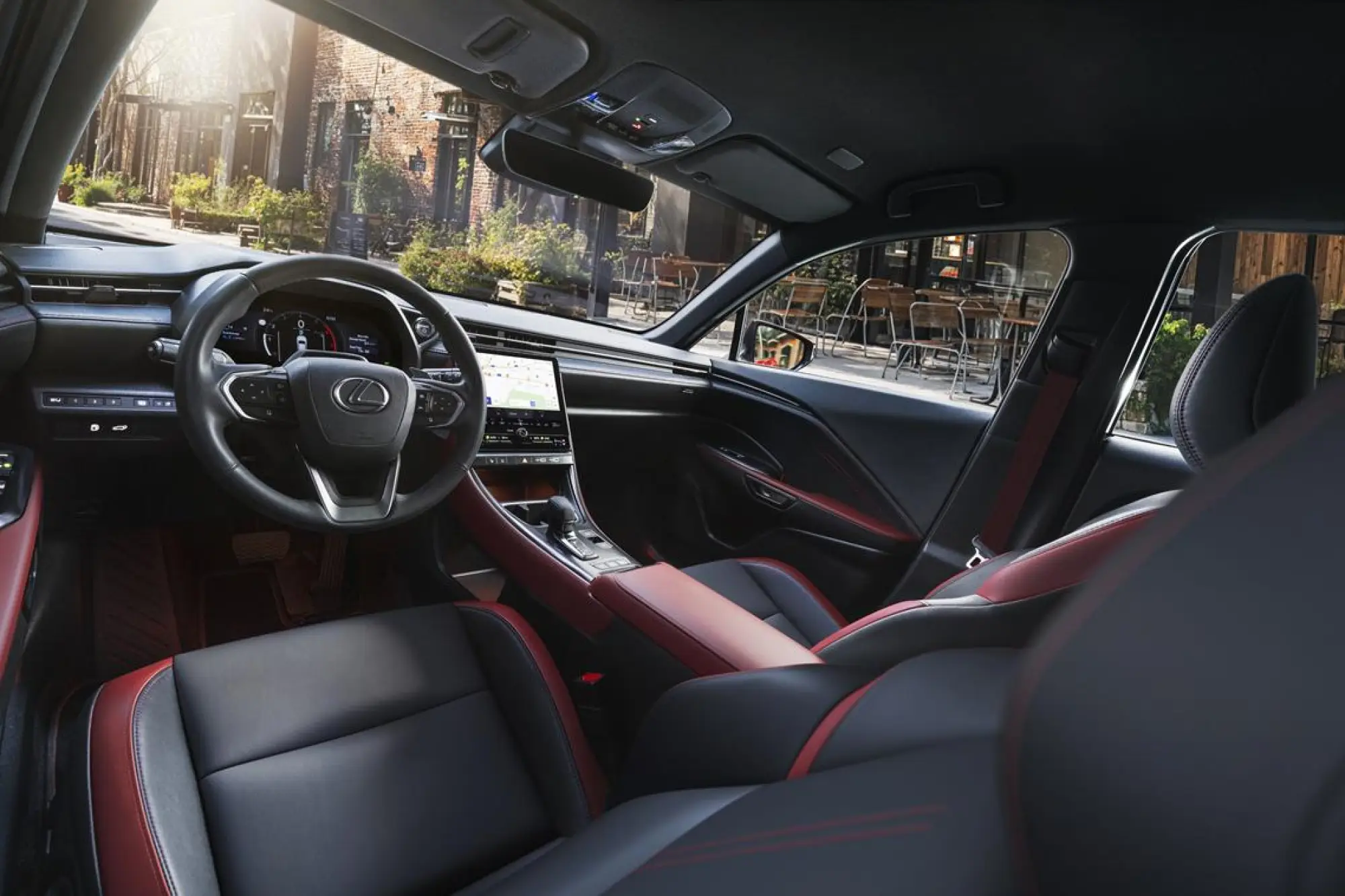 Lexus LBX Vibrant Edition - 18