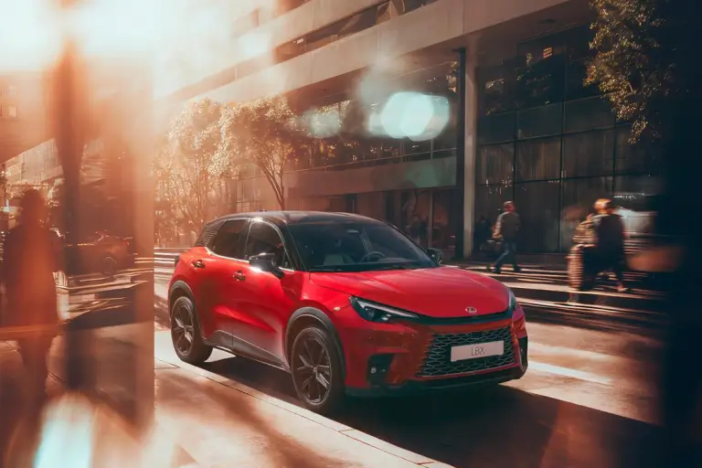 Lexus LBX Vibrant Edition - 16