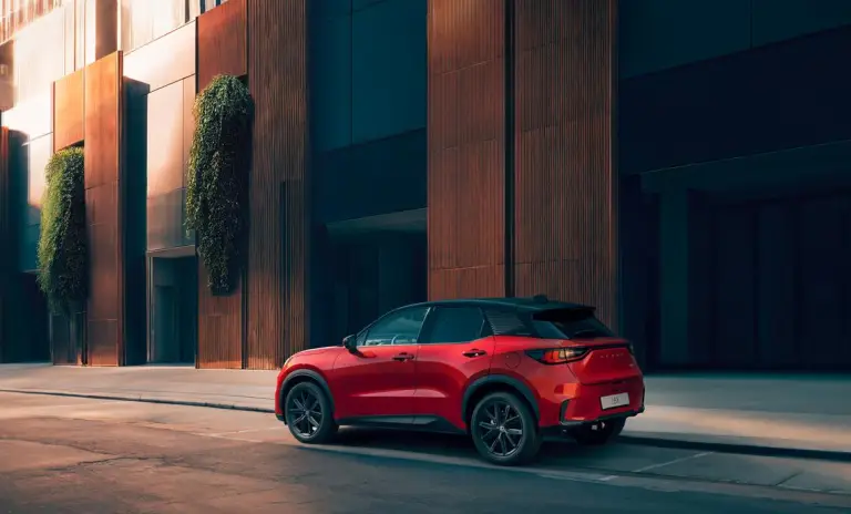 Lexus LBX Vibrant Edition - 7