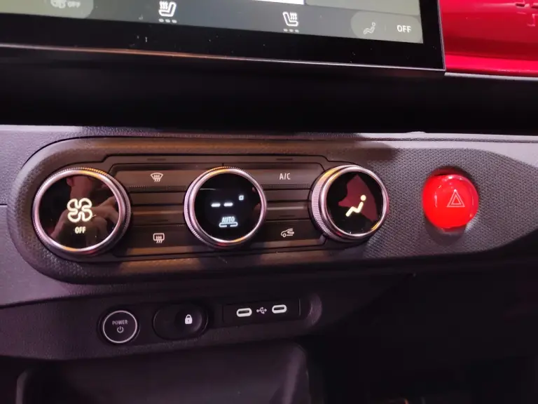 Renault Twingo 2026 - Foto Parigi - 20