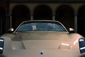 Maserati GranTurismo Rosso Velluto e GranCabrio Oro Lirico