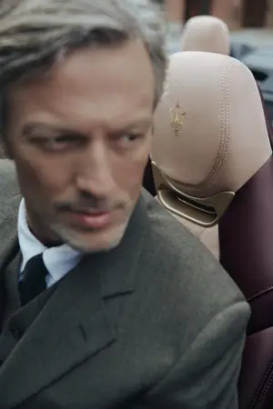 Maserati GranTurismo Rosso Velluto e GranCabrio Oro Lirico